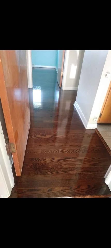 Hardwood flooring - photo 2