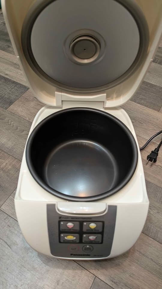 Panasonic SR-DF 101 Rice Cooker - photo 2