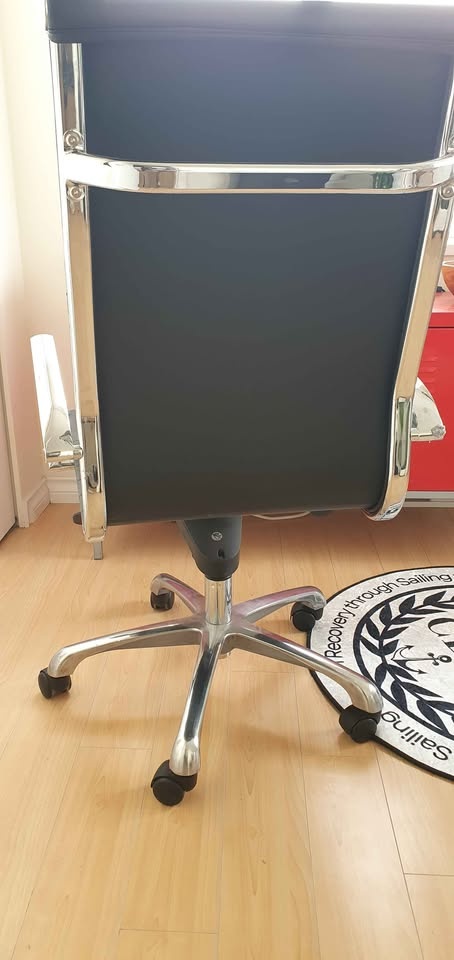 Black High-Back Eames Management Style Office Chair - photo 2
