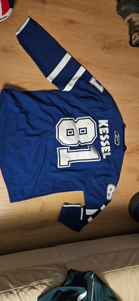 Leafs Jersey, Phil Kessel - photo 2