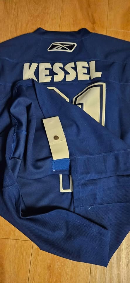 Leafs Jersey, Phil Kessel - photo 3
