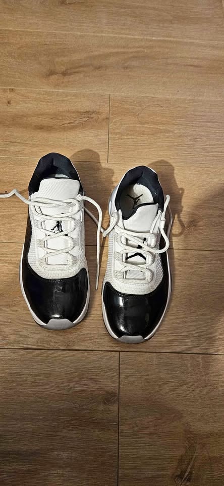Air Jordan Nike shoes Y7