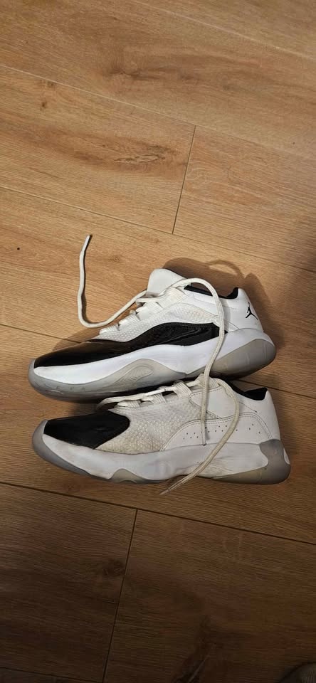 Air Jordan Nike shoes Y7 - photo 2