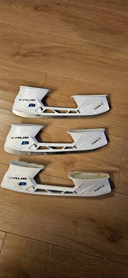 TRUE Shift Skate Holders Size 9