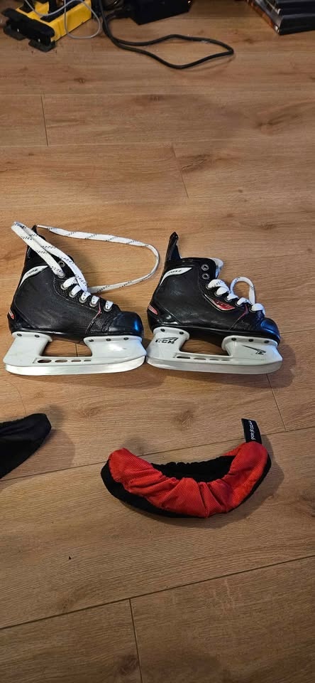 Skates CCM size 12 youth - photo 2
