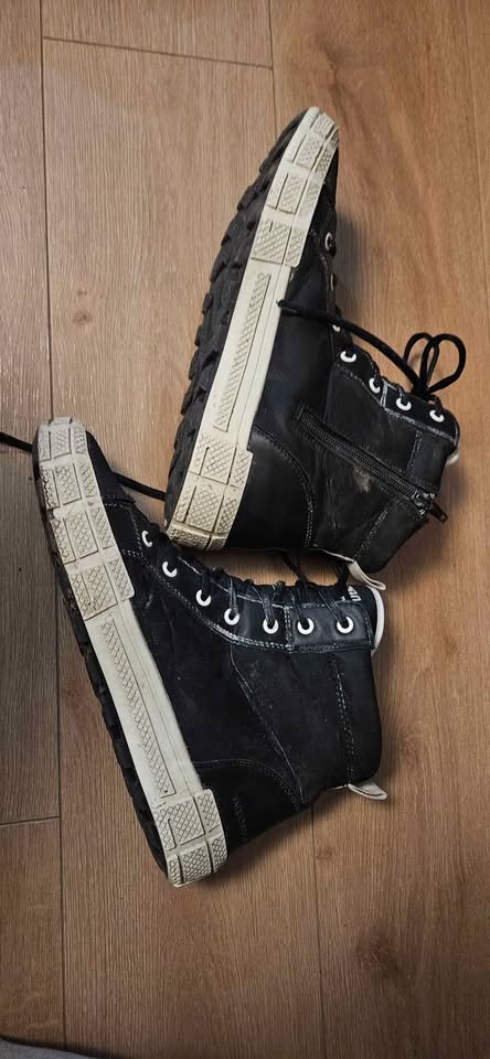 Cougar Winter Boots Sz 8 - photo 2