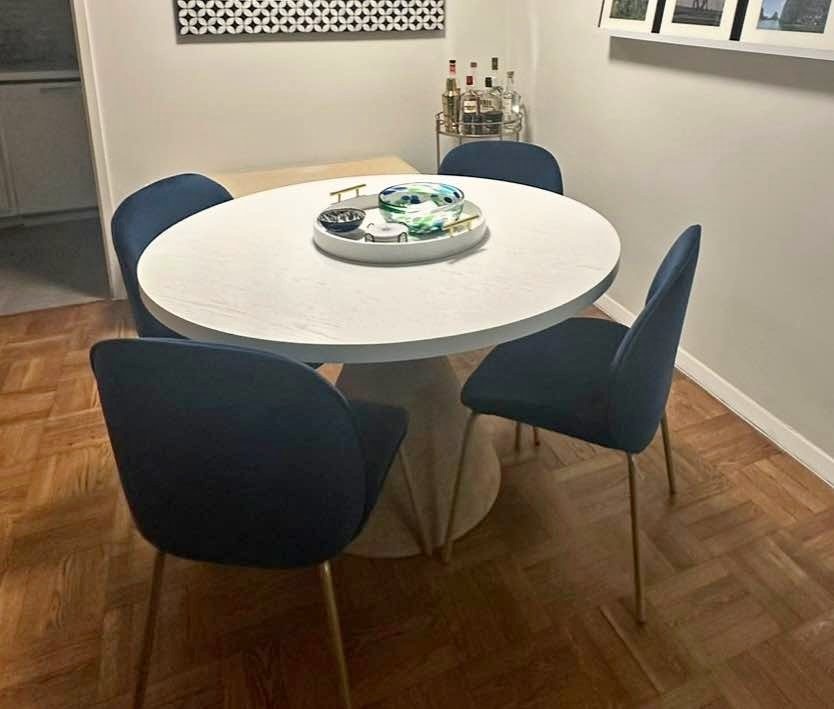 Modern Round Table and Chair Set (4 chairs)