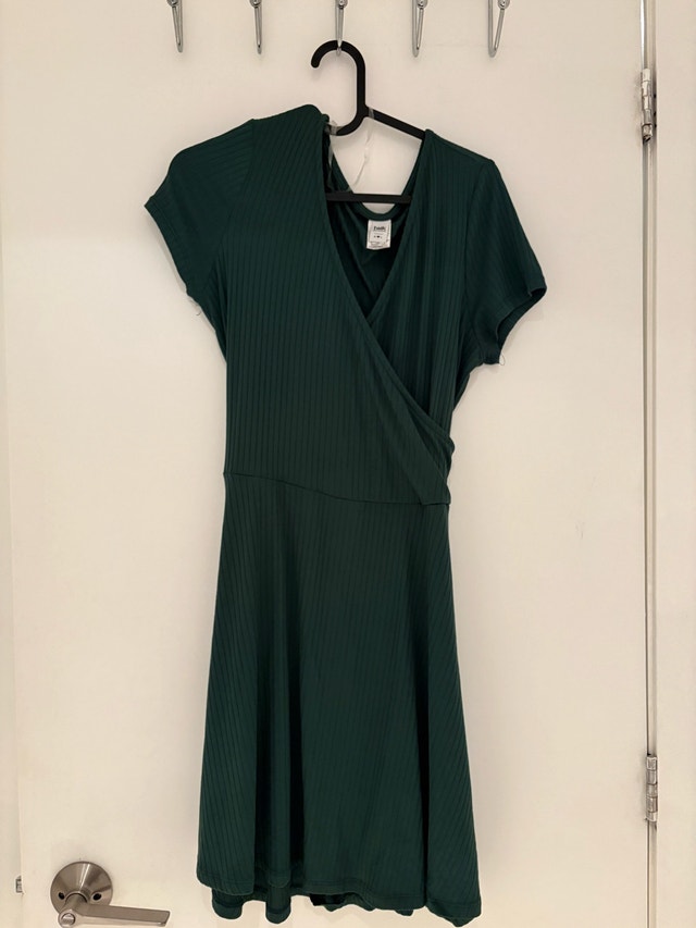 Simons green ribbed dress with belt - large
