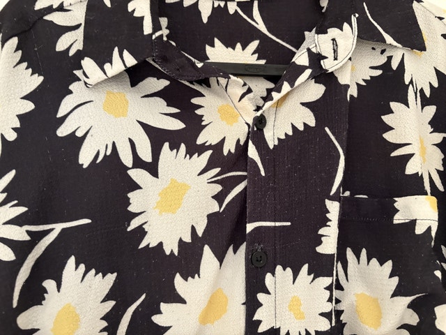 Summer Floral Print Vacation Black Button Down - photo 4