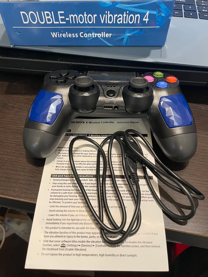 Double-Motor Vibration 4 Wireless Controller - For PS4 & PC - photo 3