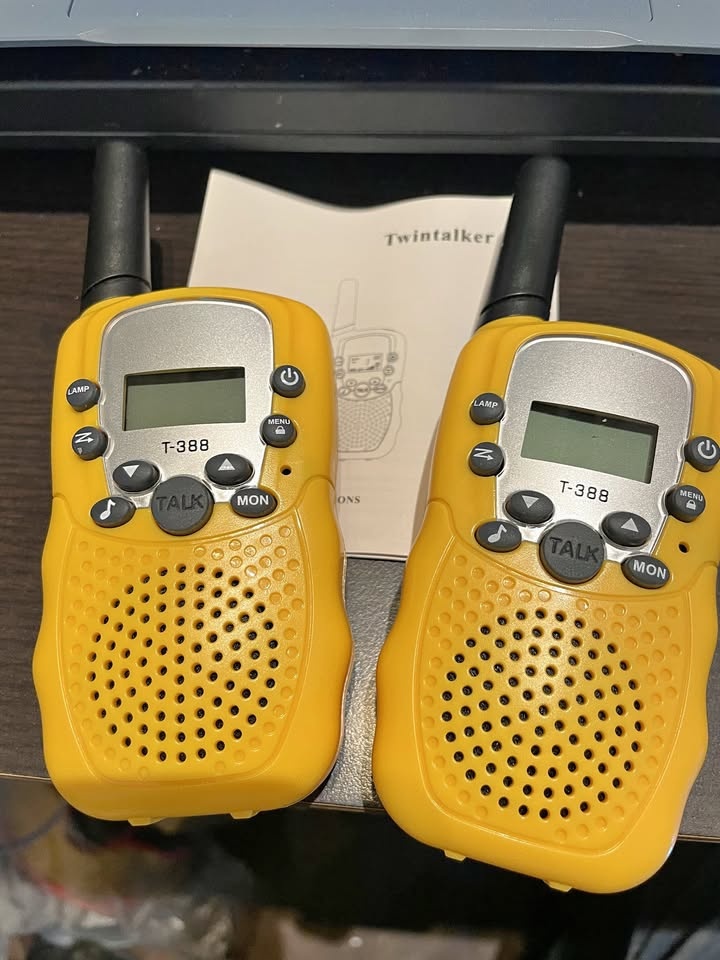 Kids Walkie Talkies Toy (2 Pack) - 22 Channels, 3 km Range