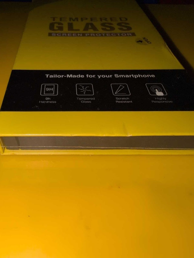 JETech iPhone 15 Pro Max Screen Protector - photo 3