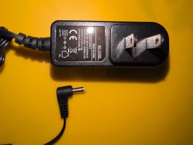 Vertex Standard Charger CD-41 with Power Supply BC-173SE - photo 2