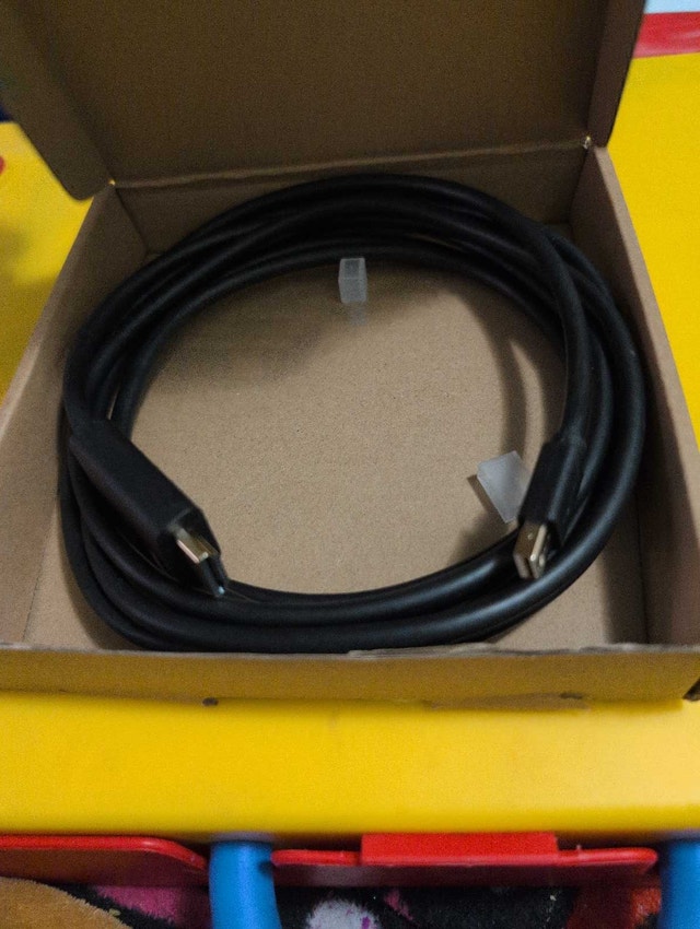 AmazonBasics Mini DisplayPort to HDMI Adapter