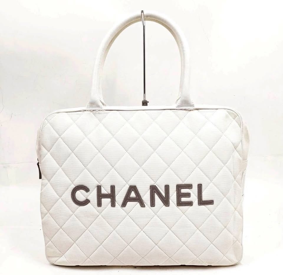 Authentic White Chanel Tote Bag w/COA