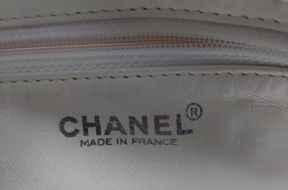 Authentic White Chanel Tote Bag w/COA - photo 5