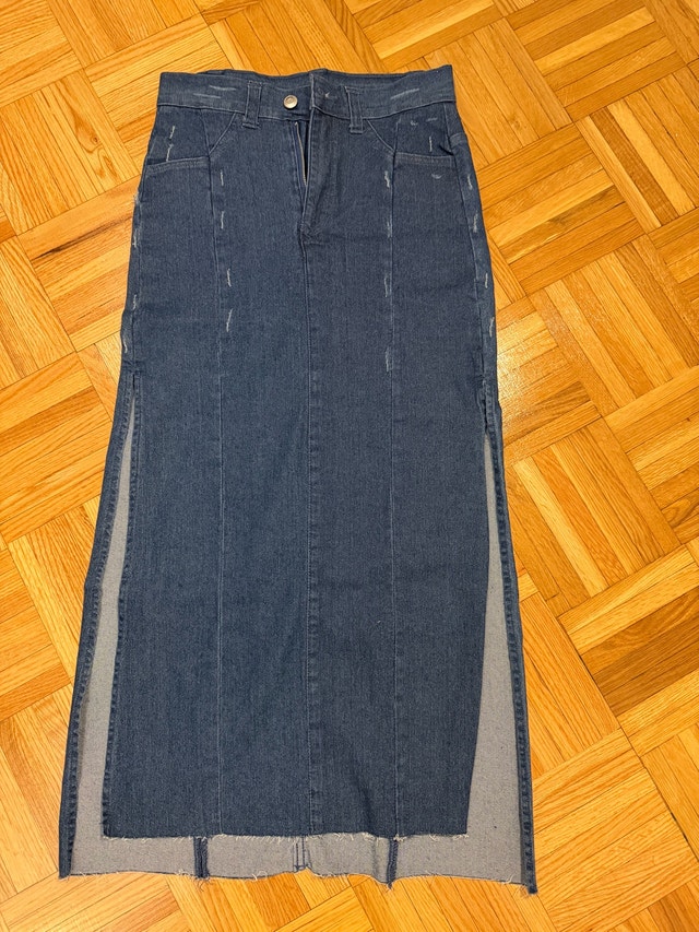 Forever 21 Denim Skirt - photo 2