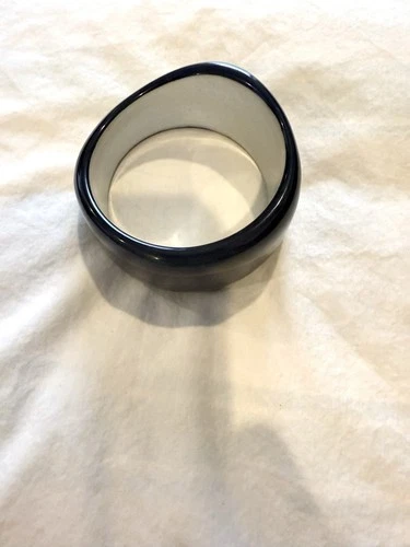 Vintage Clear Gray Asymmetrical Lucite Cuff Bracelet 1960s Mod - photo 4