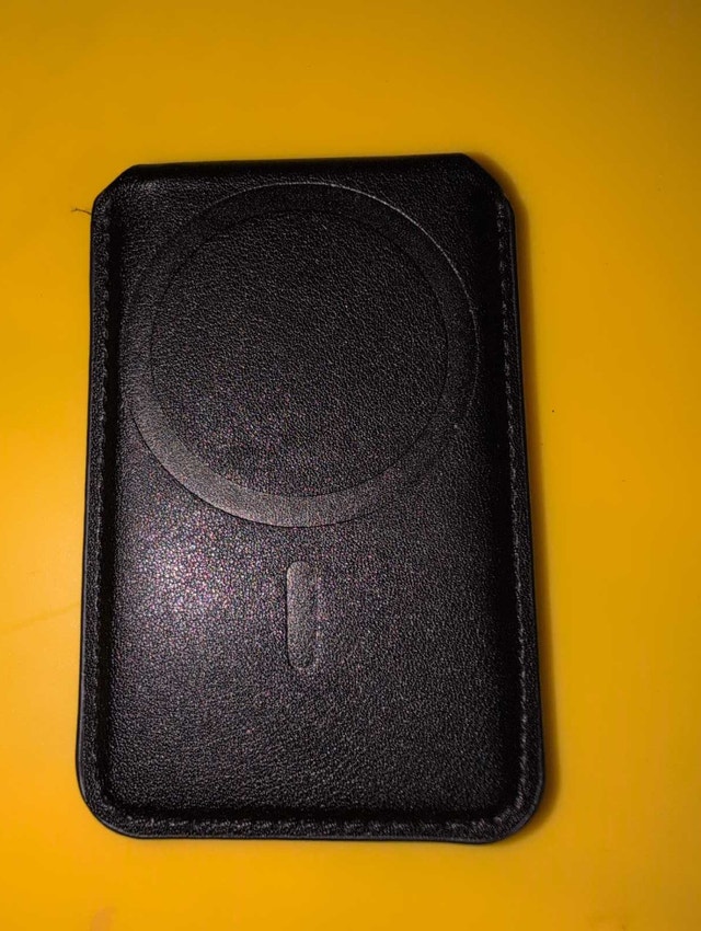 Roots MagSafe Wallet - photo 2