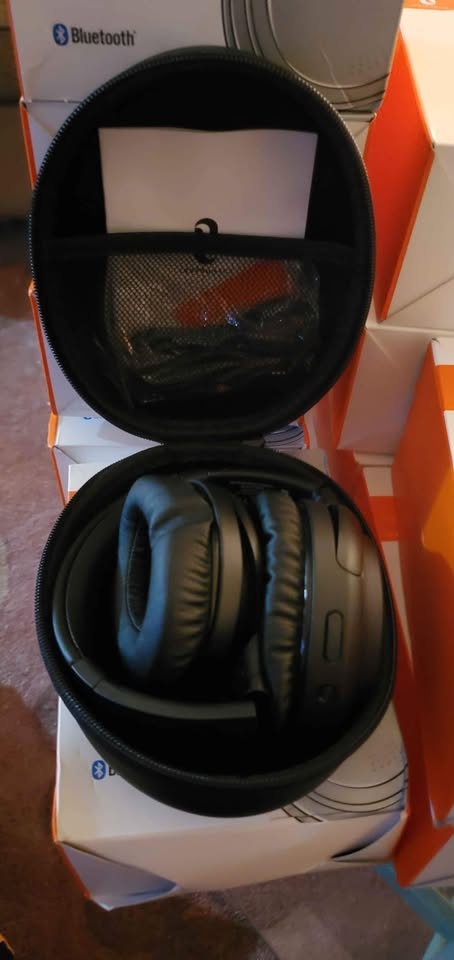 Soundsurge 90 wireless headphones - photo 4