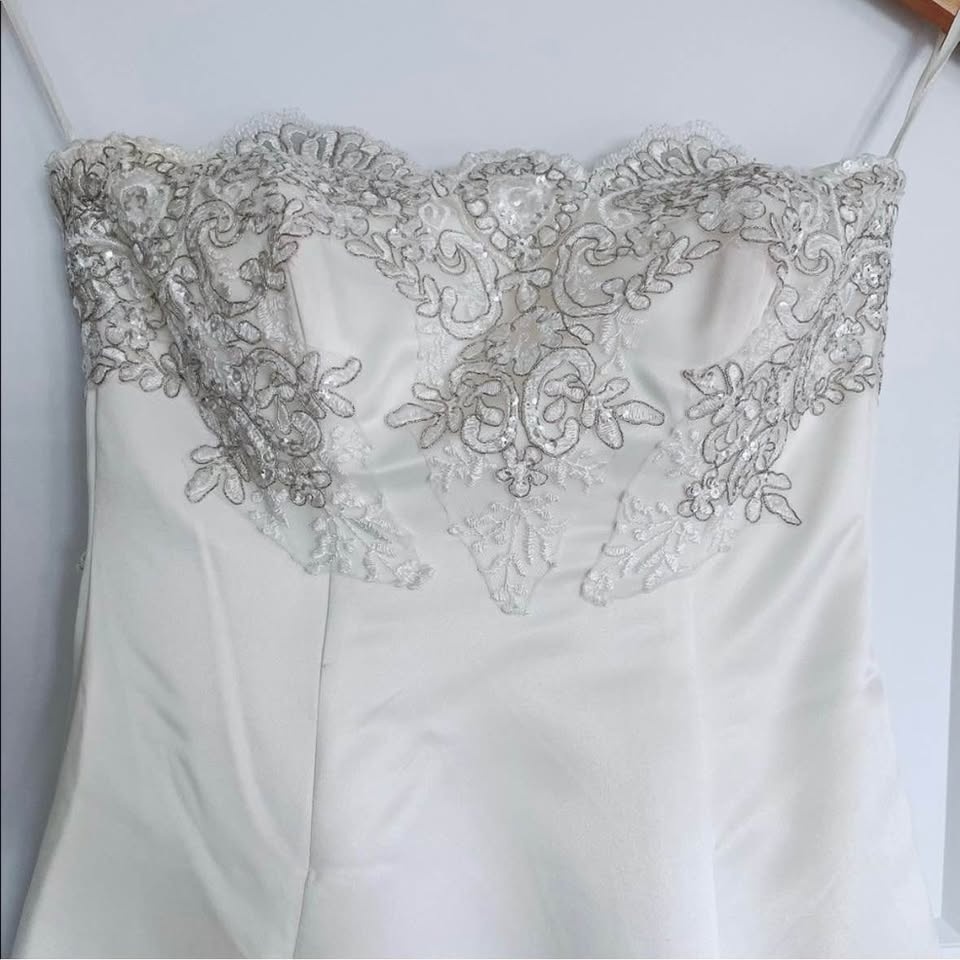 Size 4 Wedding Dress - photo 3