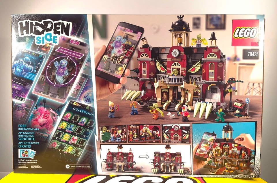 Lego Hidden Side 70425 Newbury Haunted High School w/ Minifigure - photo 2