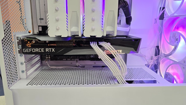 NVIDIA GeForce RTX 3060 Ti 8GB GPU GIGABYTE - photo 2