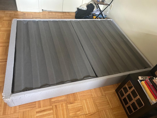 Full/Double Mattress + Bed Frame from Sleep Country - photo 4
