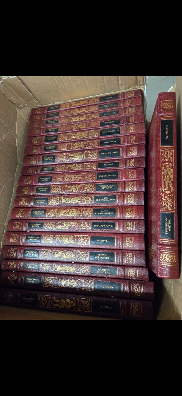 William Shakespeare set, mint condition
