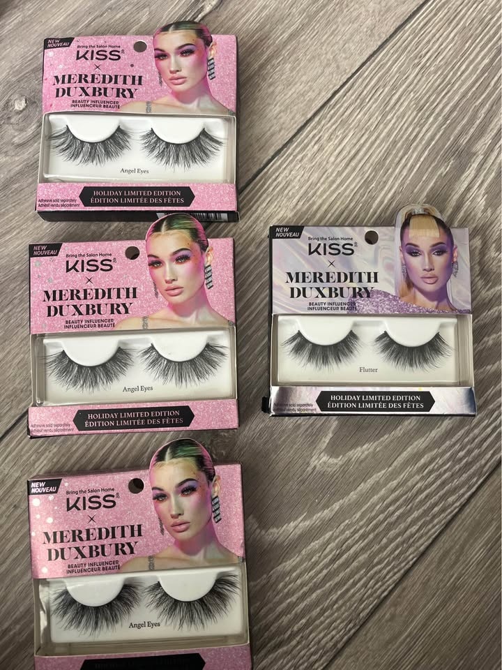 Meredith Duxbury Fake Lashes - photo 3