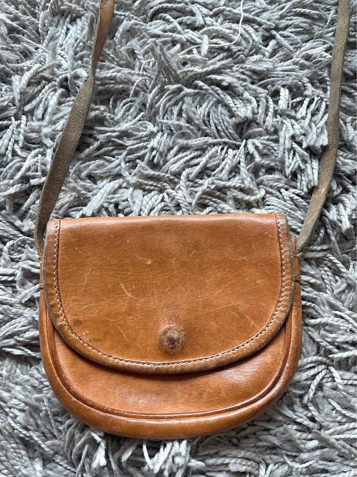 Vintage genuine leather purse