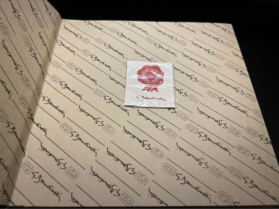 Italian Leather Bound Photo Album Scrapbook - photo 4
