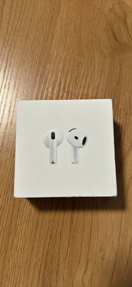 BNIB AirPods 4