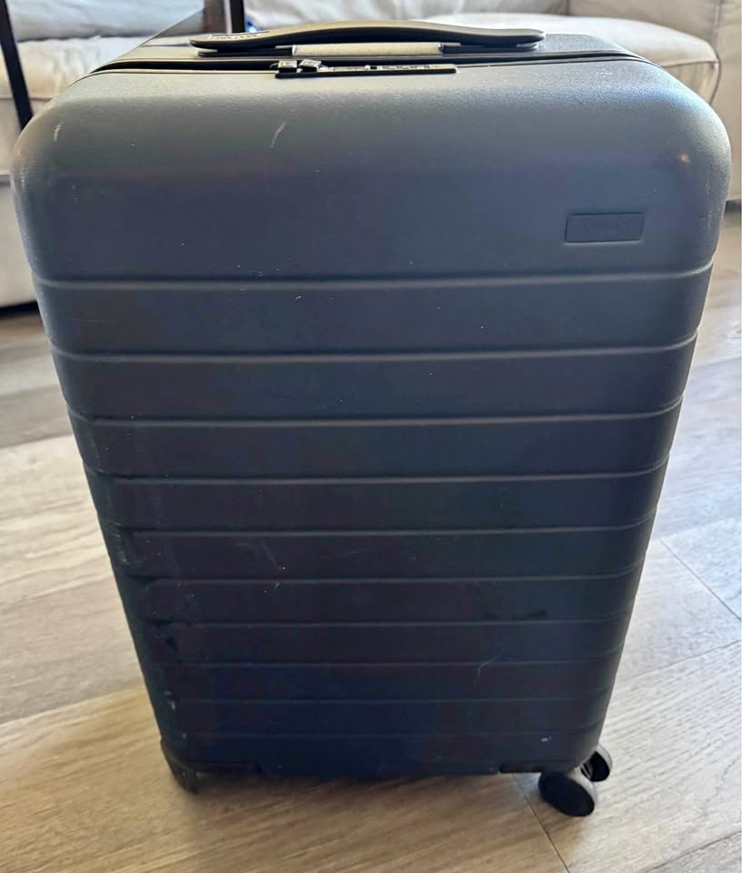 Away "The Bigger Carry-On" Hardshell Luggage w/ Power Bank - Nav