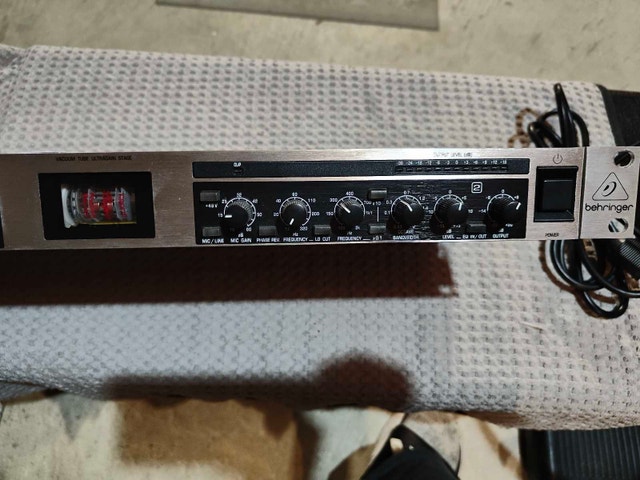 Behringer Ultragain Pro MIC2200 Tube Preamplifier - photo 4