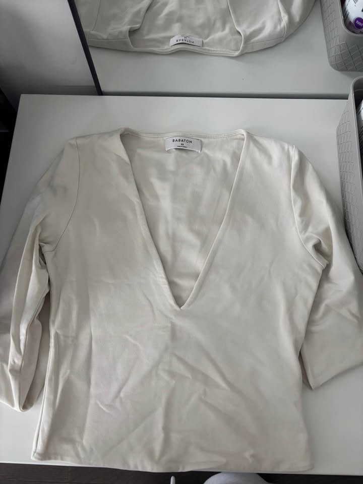 Babaton Contour V neck Longsleeve - photo 2