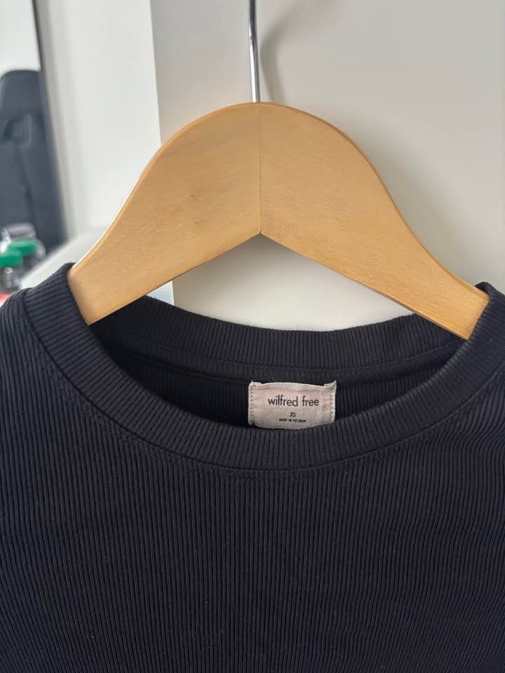 Wilfred Black Crop Top - photo 3