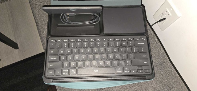Logitech Casa Pop Up Desk Kit - photo 4
