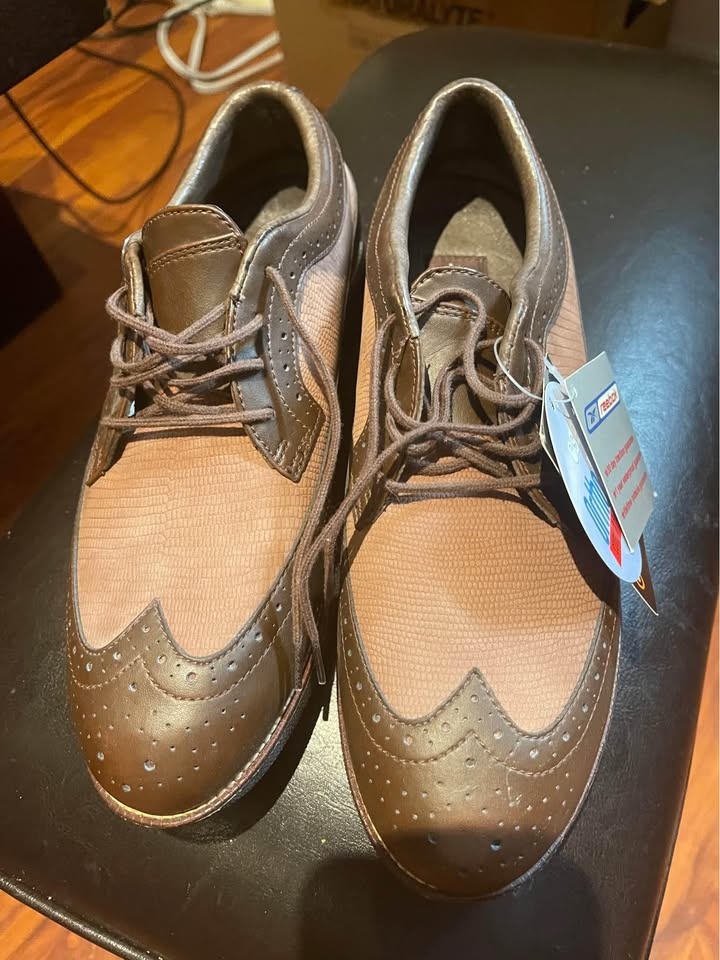 Reebok Golf Shoes - Size 9