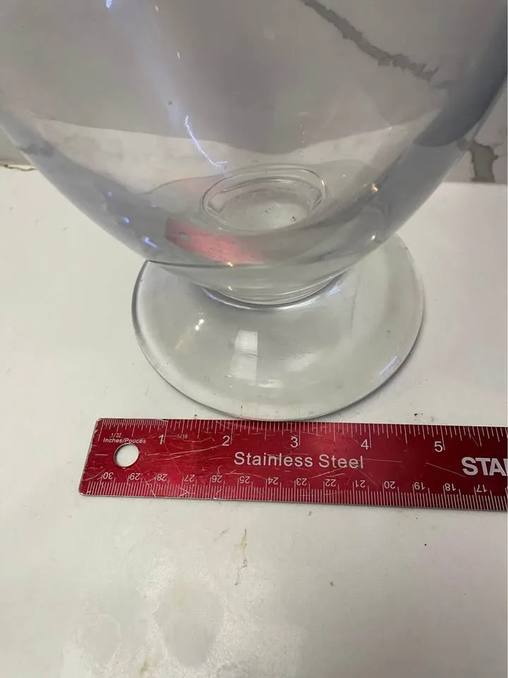 Tall glass vase 12 inch tall! image indicator(4)