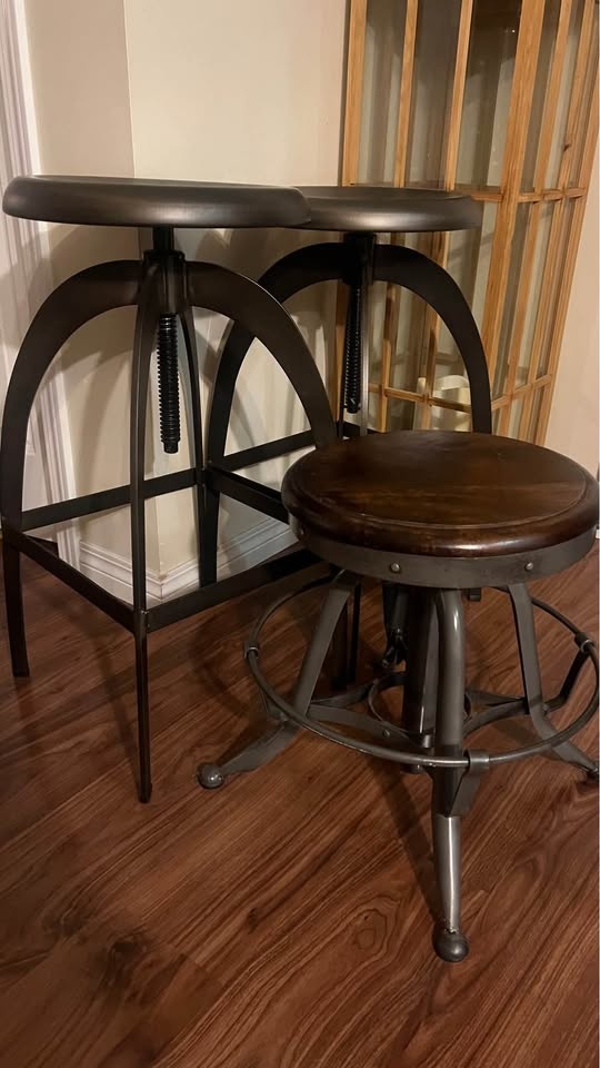 Adjustable Bar Stools (Price for all) - photo 2