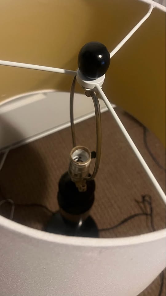 Side Table Lamp - photo 3