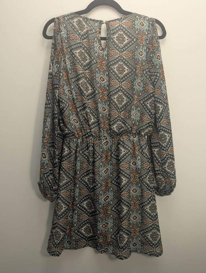 Dress with Breezy Sleeves - photo 3