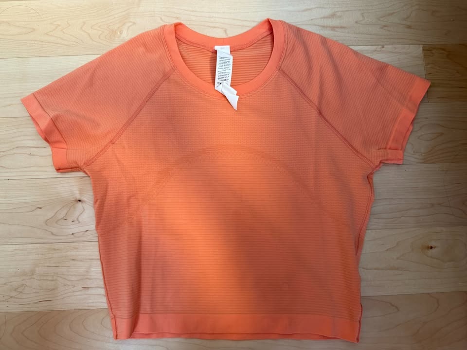 CLOSET SALE: Lululemon Swiftly Tech Cropped Shirt