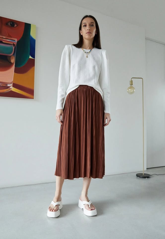 CLOSET SALE: Samsoe Uma Pleated Skirt