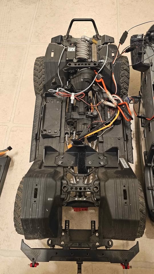 SCX10 III Jeep JLU Wrangler - photo 4