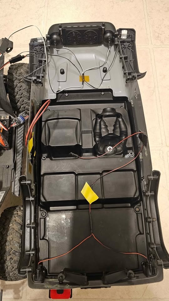 SCX10 III Jeep JLU Wrangler - photo 5