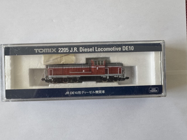 N Scale TOMIX 2205 J.R. Diesel Locomotive DE10