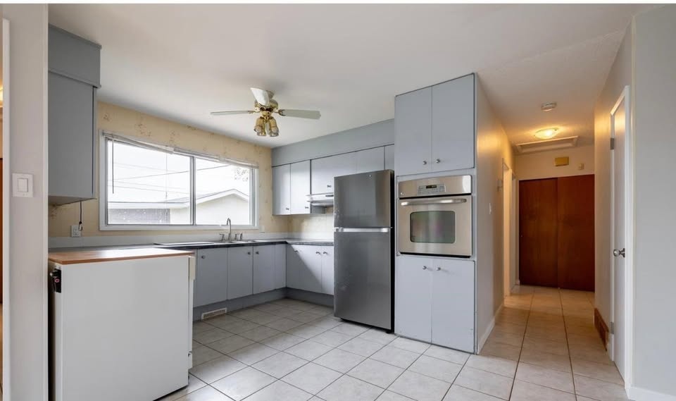 6 Beds 3 Baths - House - photo 2