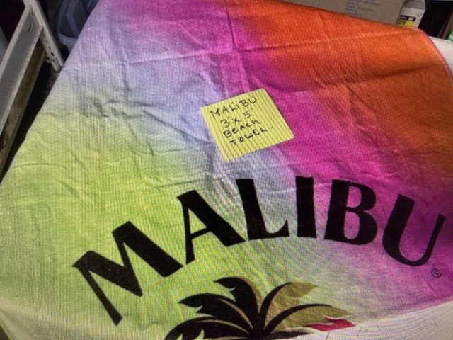 Brand New Malibu Travel Beach Towel - photo 3